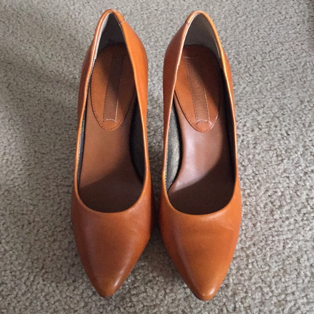 Banana Republic leather heels